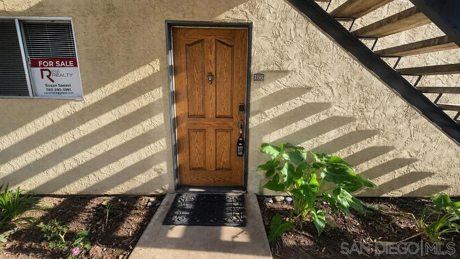 830 W Lincoln Ave ##186 Escondido, CA 92026
