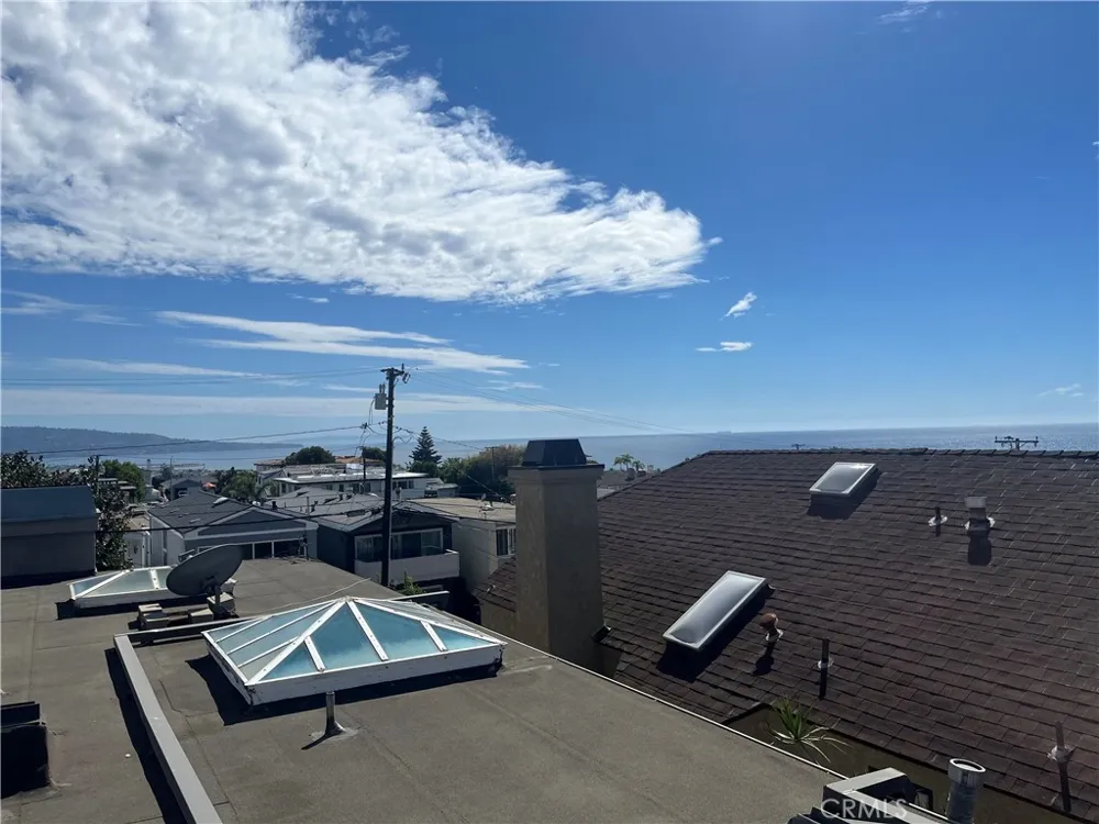 735 Longfellow Avenue Hermosa Beach, CA 90254