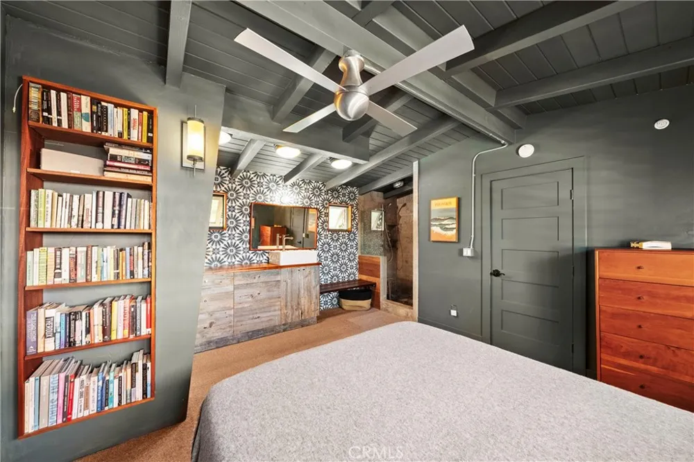 255 Center Laguna Beach, CA 92651