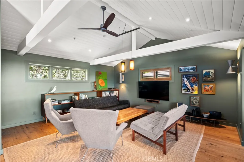 255 Center Laguna Beach, CA 92651