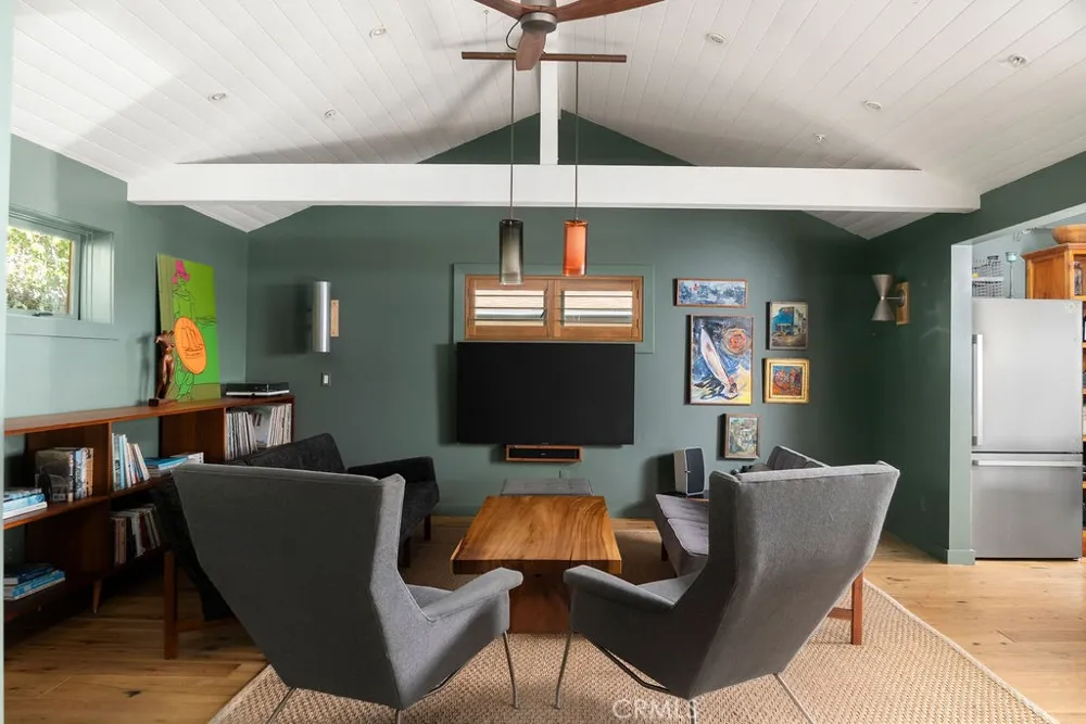 255 Center Laguna Beach, CA 92651