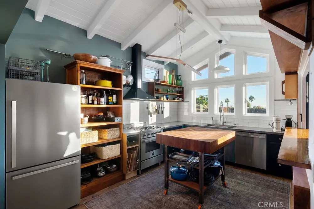 255 Center Laguna Beach, CA 92651