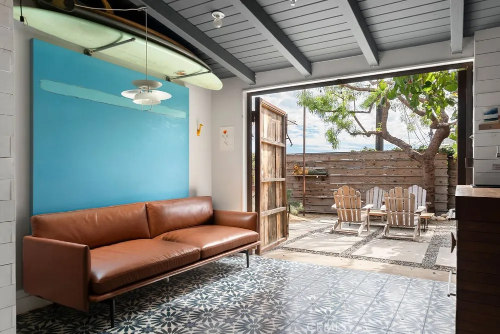 255 Center Laguna Beach, CA 92651