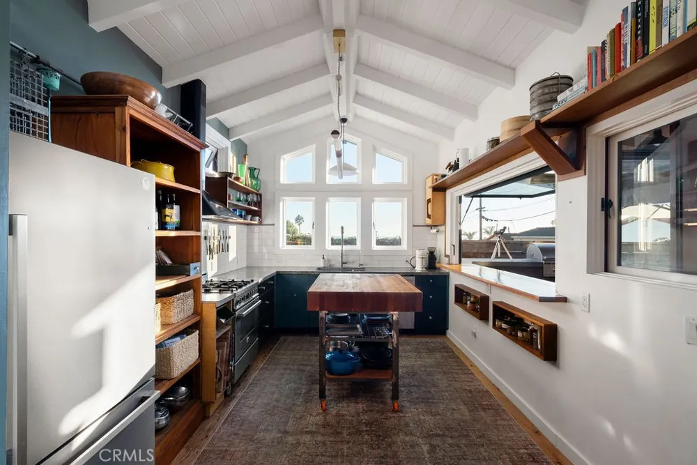 255 Center Laguna Beach, CA 92651