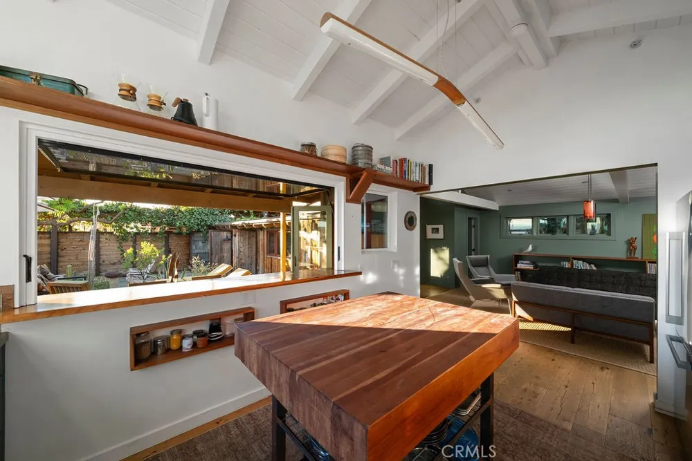 255 Center Laguna Beach, CA 92651