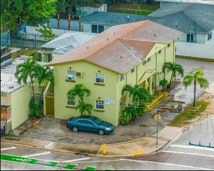 1500 NW 69th Ter #1 Miami, FL 33147