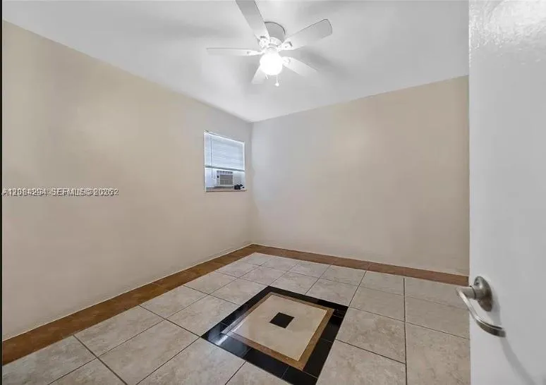 1500 NW 69th Ter #3 Miami, FL 33147