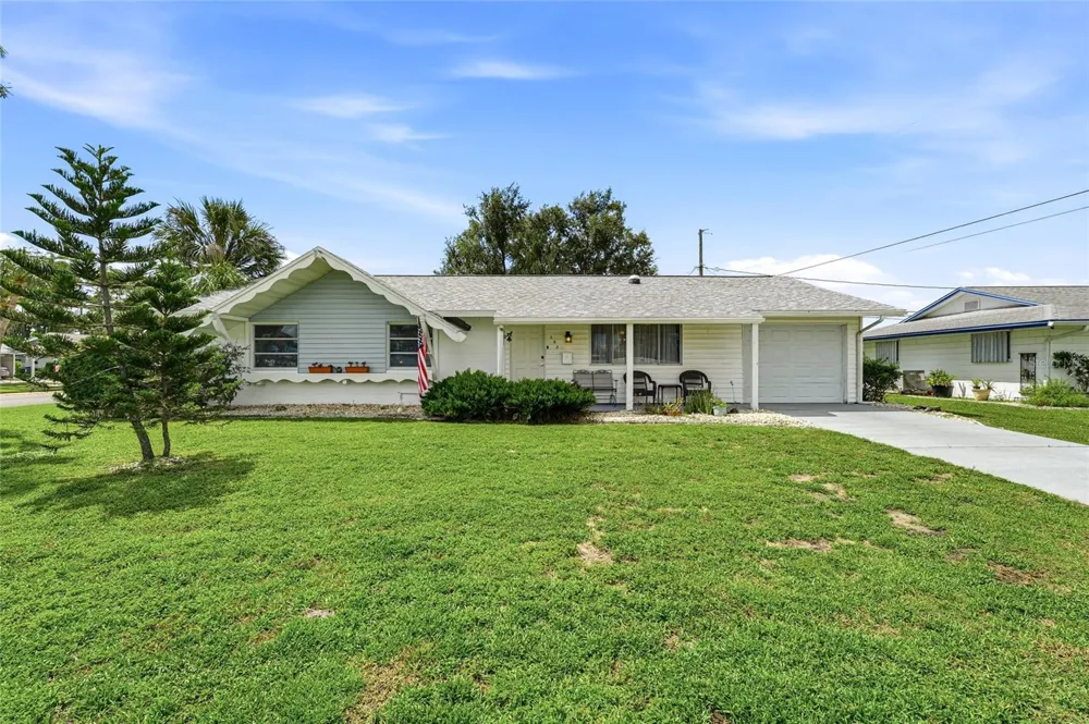 702 THUNDERBIRD AVENUE Sun City Center, FL 33573