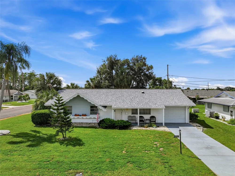 702 THUNDERBIRD AVENUE Sun City Center, FL 33573