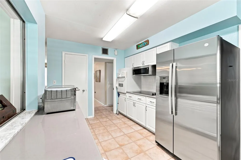 702 THUNDERBIRD AVENUE Sun City Center, FL 33573