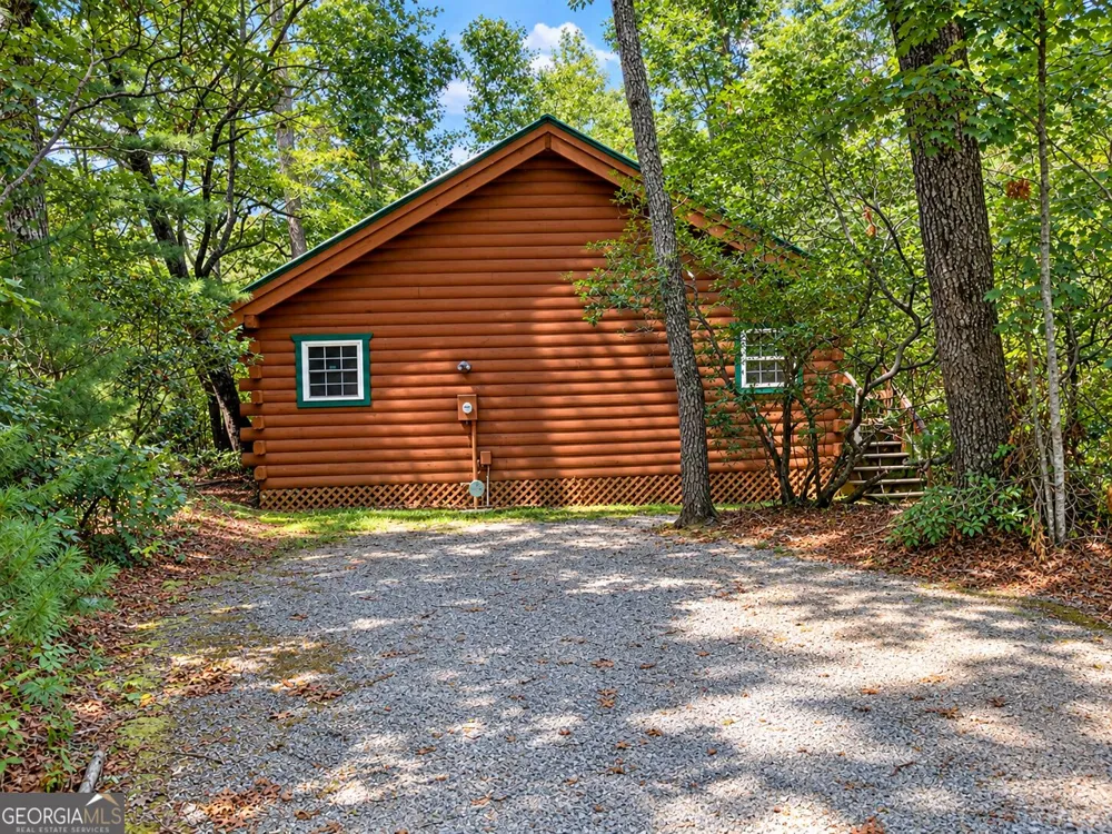 324 Heavenly RDG Sautee Nacoochee, GA 30571