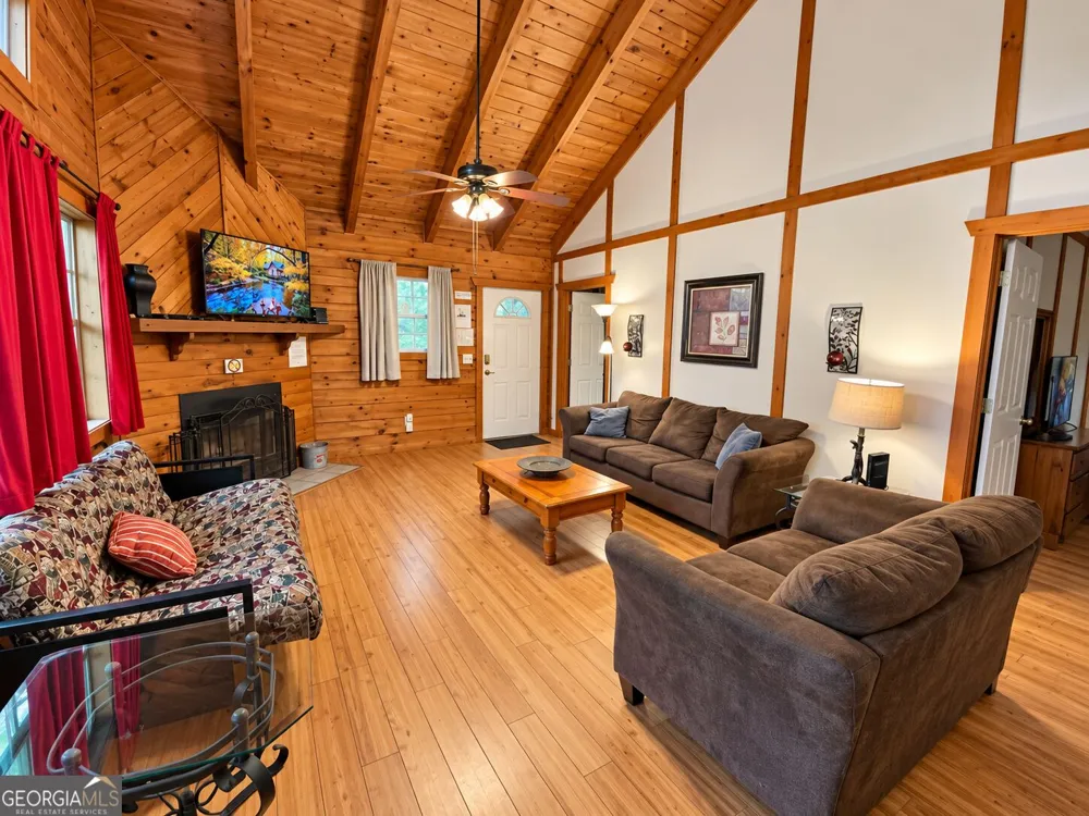 324 Heavenly RDG Sautee Nacoochee, GA 30571