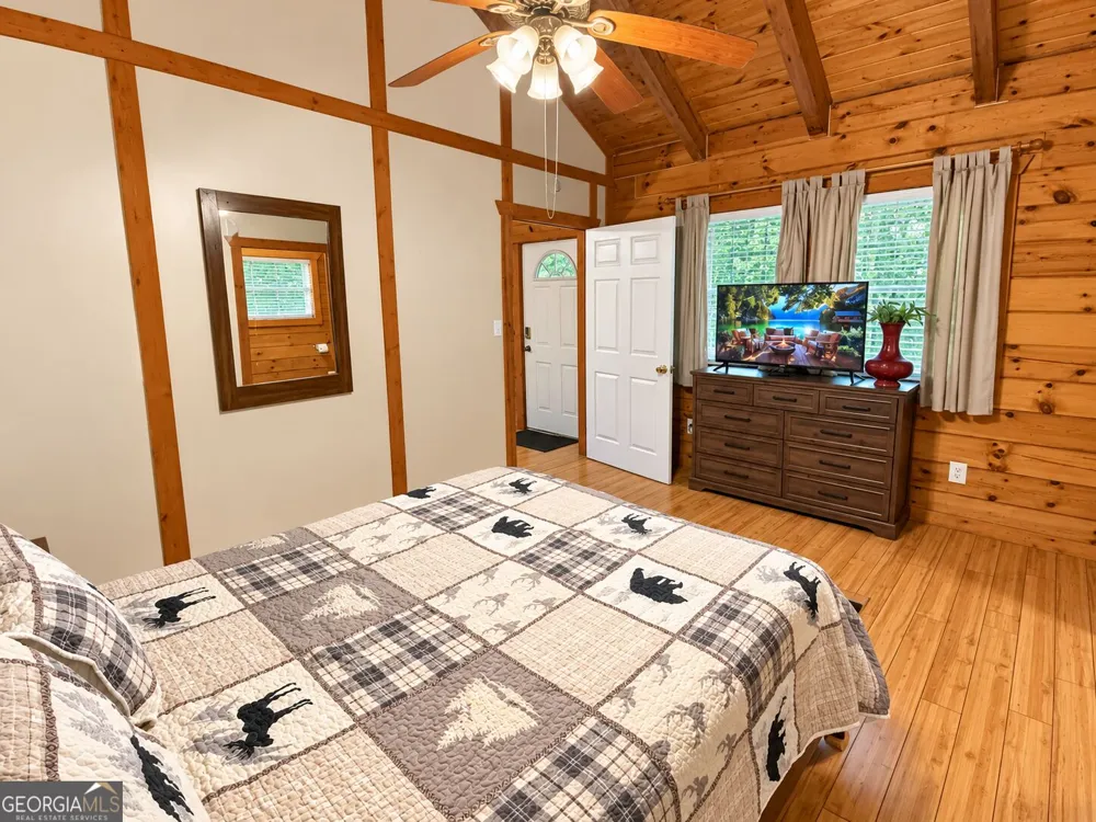 324 Heavenly RDG Sautee Nacoochee, GA 30571