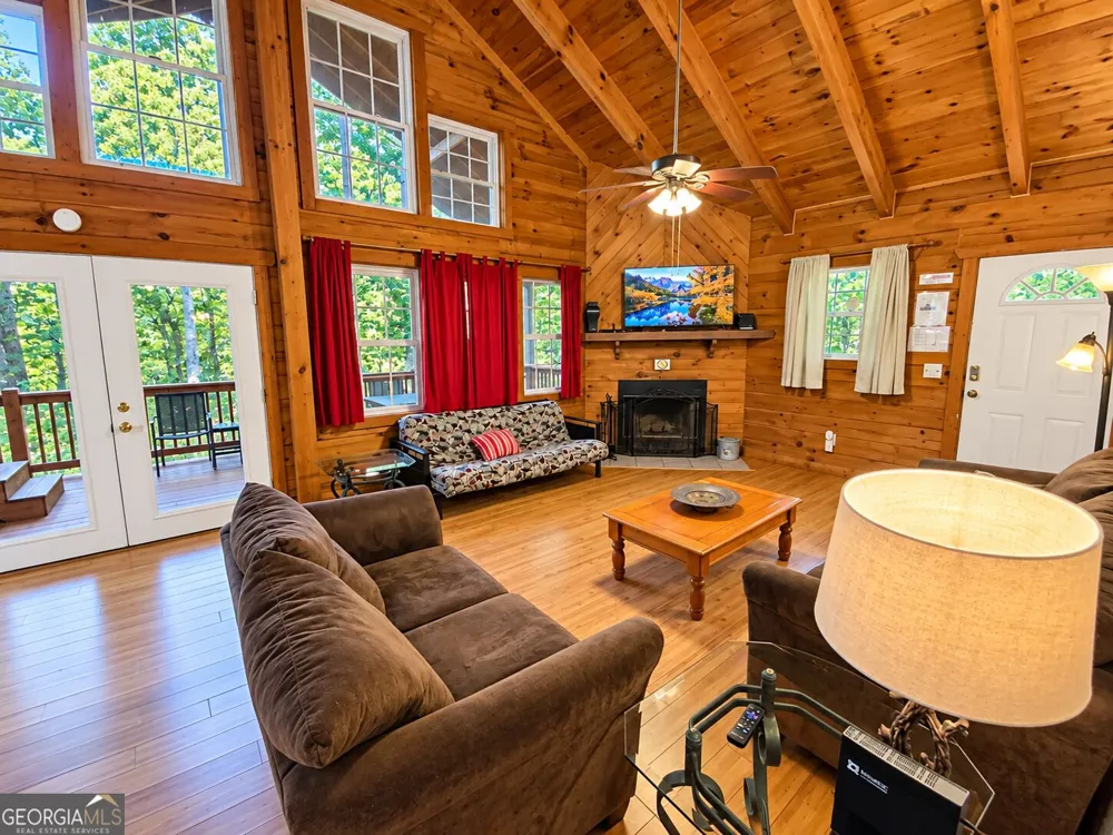 324 Heavenly RDG Sautee Nacoochee, GA 30571