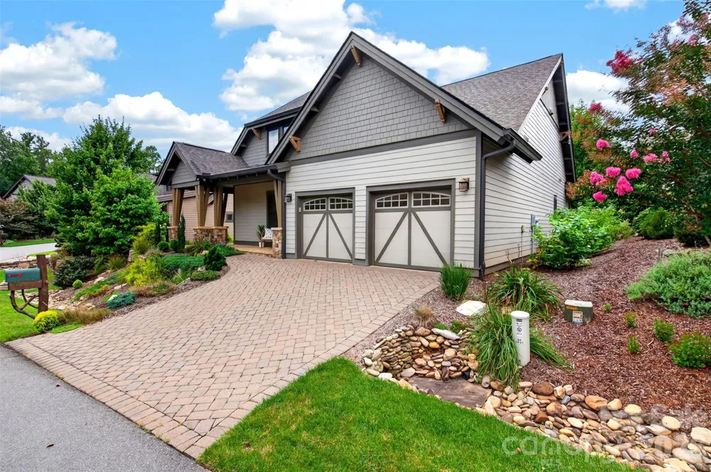 44 Stills Creek Loop Fairview, NC 28730
