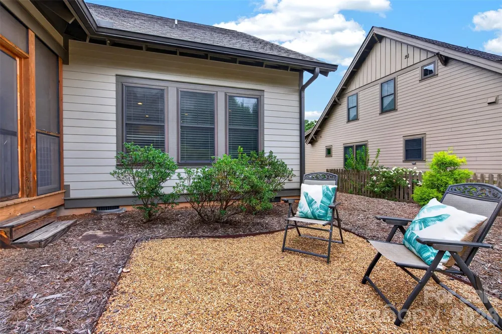 44 Stills Creek Loop Fairview, NC 28730