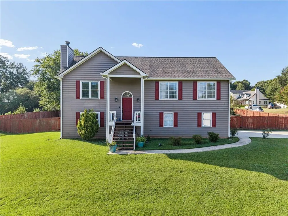 652 Thorn Brook Ridge Bethlehem, GA 30620