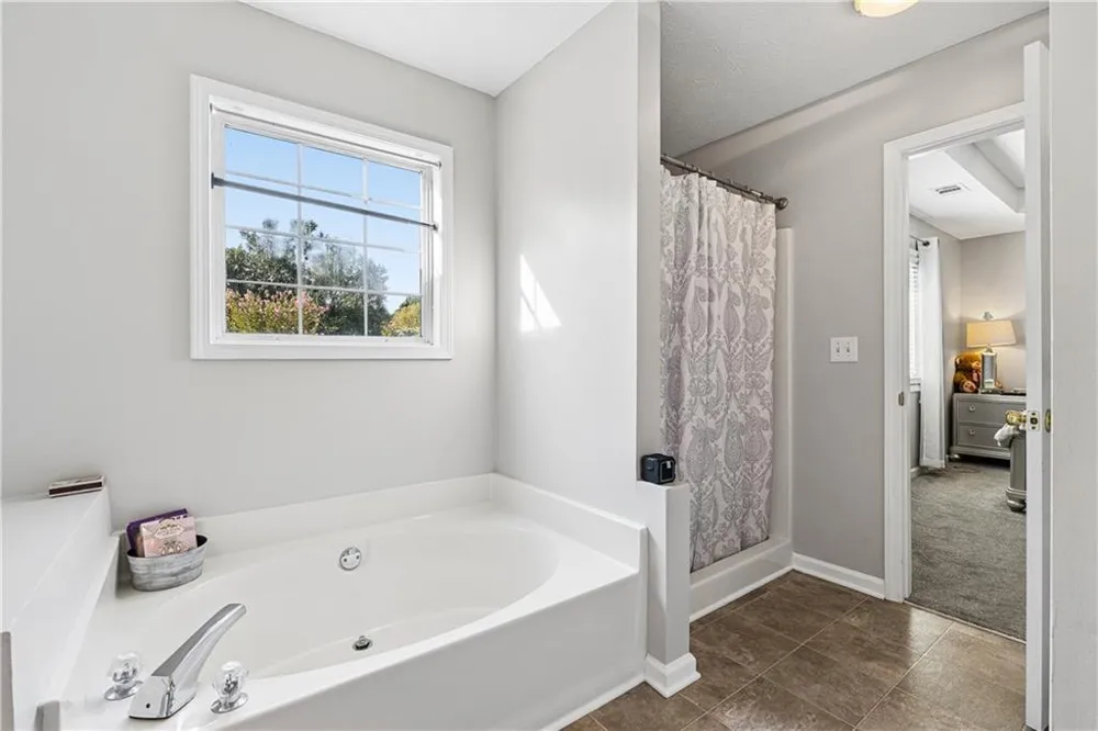 652 Thorn Brook Ridge Bethlehem, GA 30620