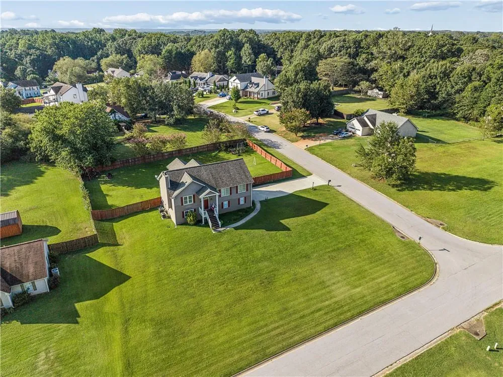 652 Thorn Brook Ridge Bethlehem, GA 30620
