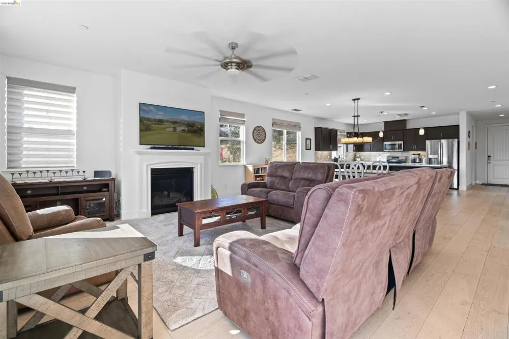 569 Spyglass Cir Angels Camp, CA 95222