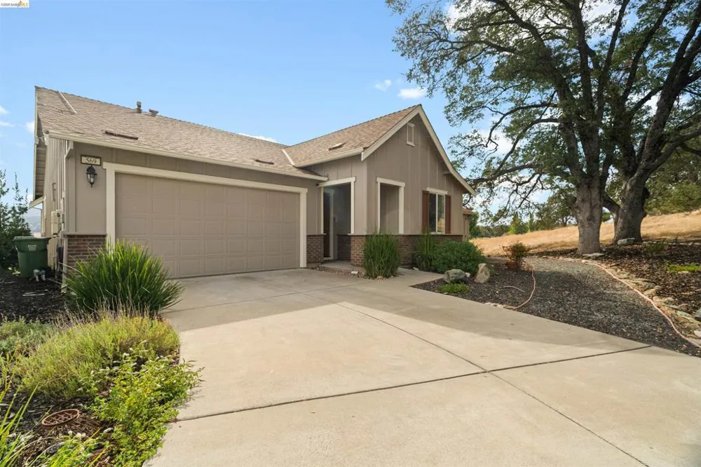 569 Spyglass Cir Angels Camp, CA 95222