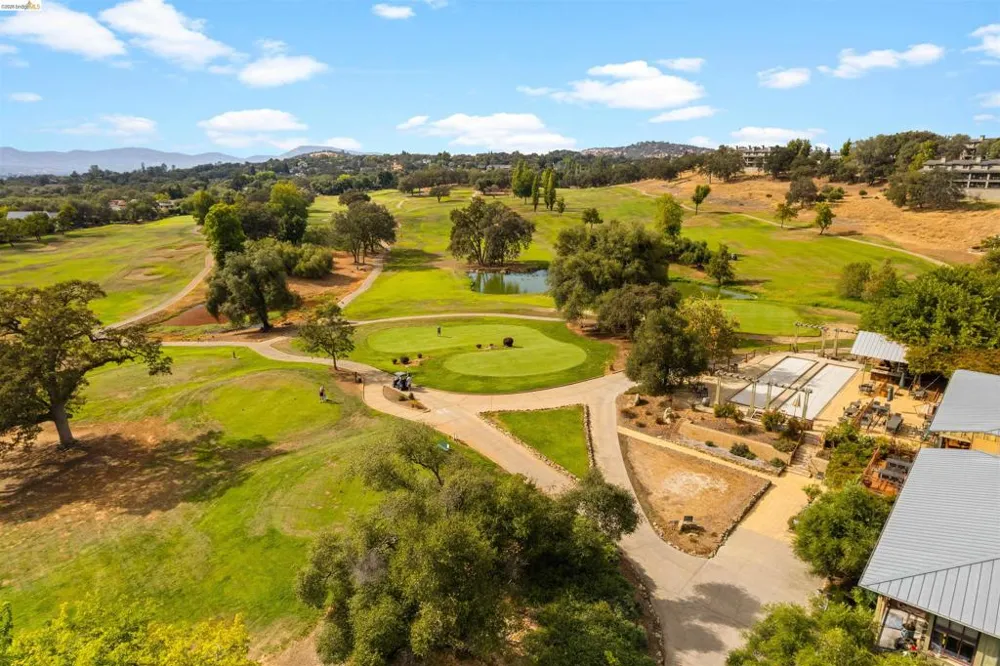 569 Spyglass Cir Angels Camp, CA 95222