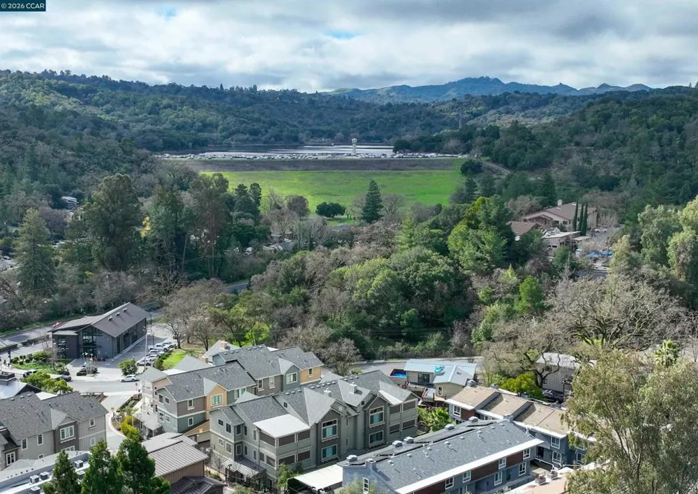 3742 Mt. Diablo Blvd #2B #WOODHAVEN 2B Lafayette, CA 94549
