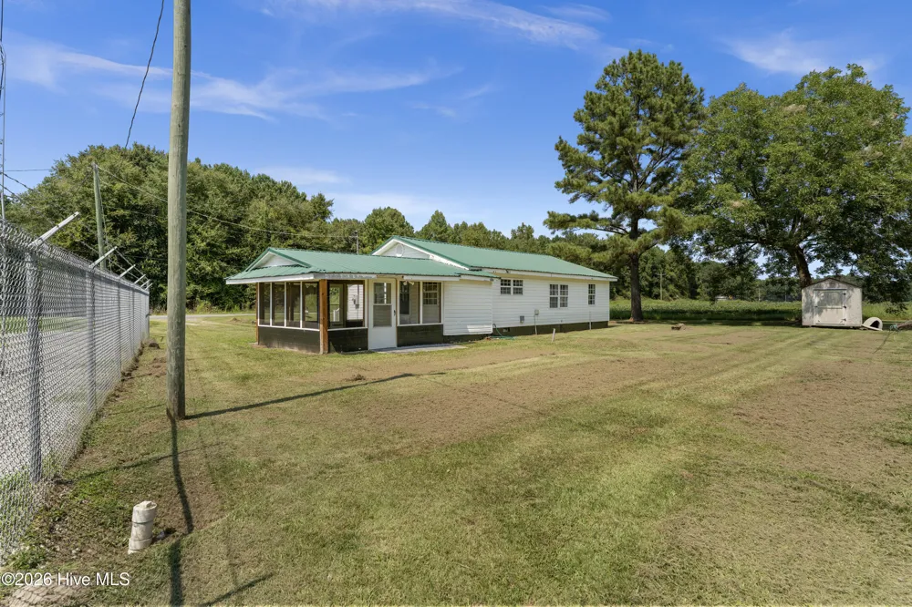 3537 S Nc 11 Highway Wallace, NC 28466
