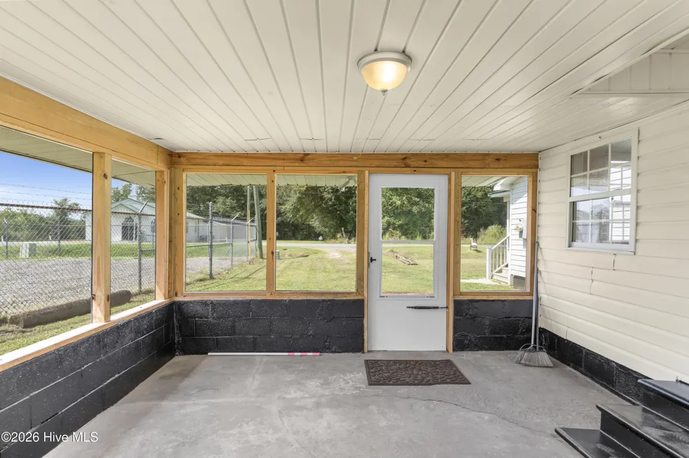 3537 S Nc 11 Highway Wallace, NC 28466