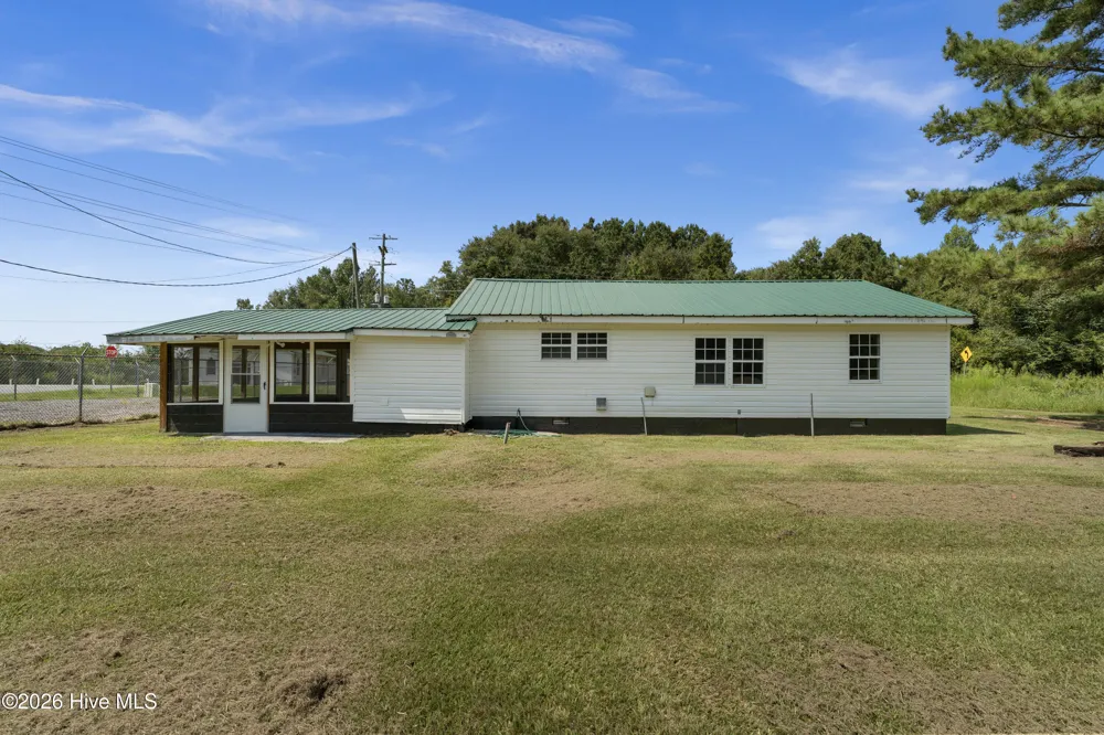 3537 S Nc 11 Highway Wallace, NC 28466