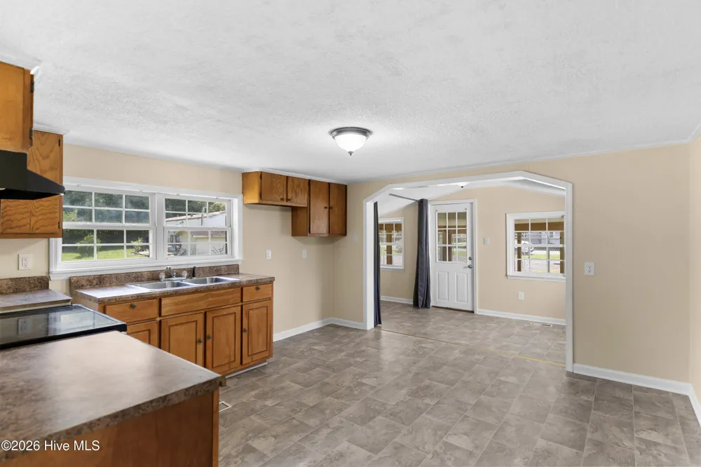 3537 S Nc 11 Highway Wallace, NC 28466