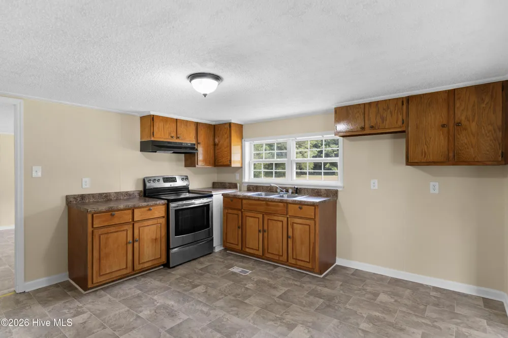 3537 S Nc 11 Highway Wallace, NC 28466