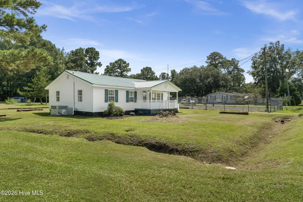 3537 S Nc 11 Highway Wallace, NC 28466