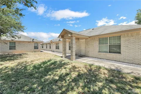 601 Agate Street #1