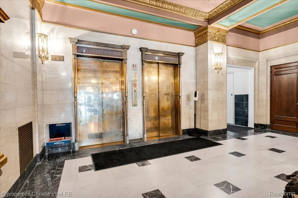 15 E Kirby Street #815 Detroit City, MI 48202