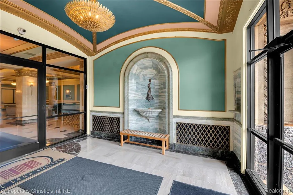 15 E Kirby Street #815 Detroit City, MI 48202