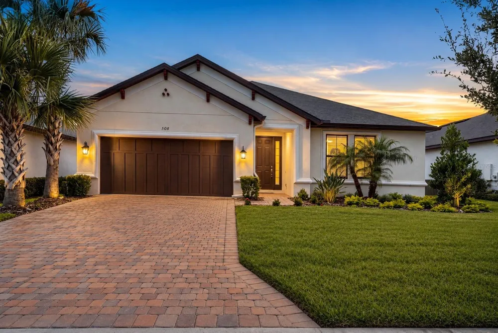 508 LAGO MATISSE STREET Kissimmee, FL 34759