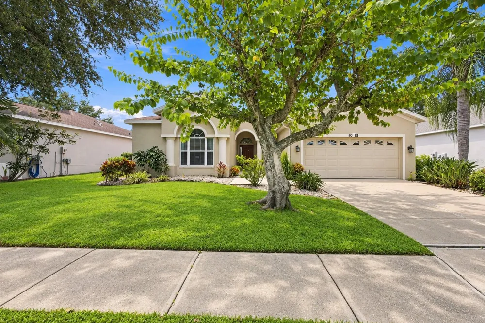4002 2ND DR NE Bradenton, FL 34208