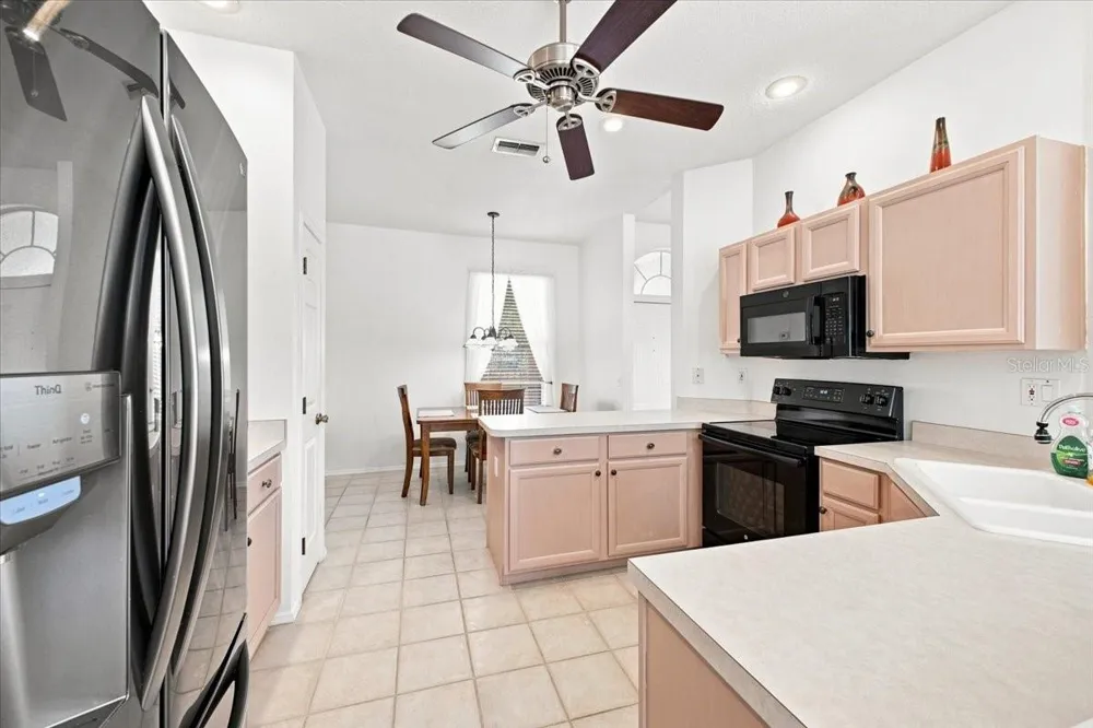 4002 2ND DR NE Bradenton, FL 34208