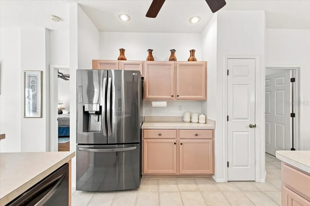 4002 2ND DR NE Bradenton, FL 34208