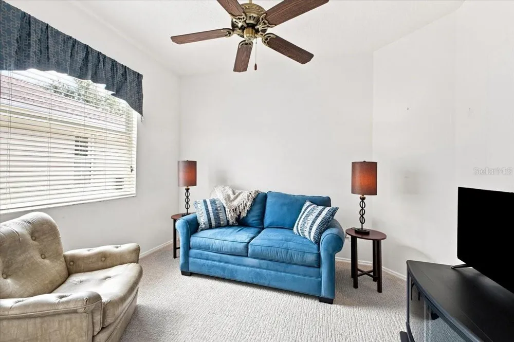 4002 2ND DR NE Bradenton, FL 34208
