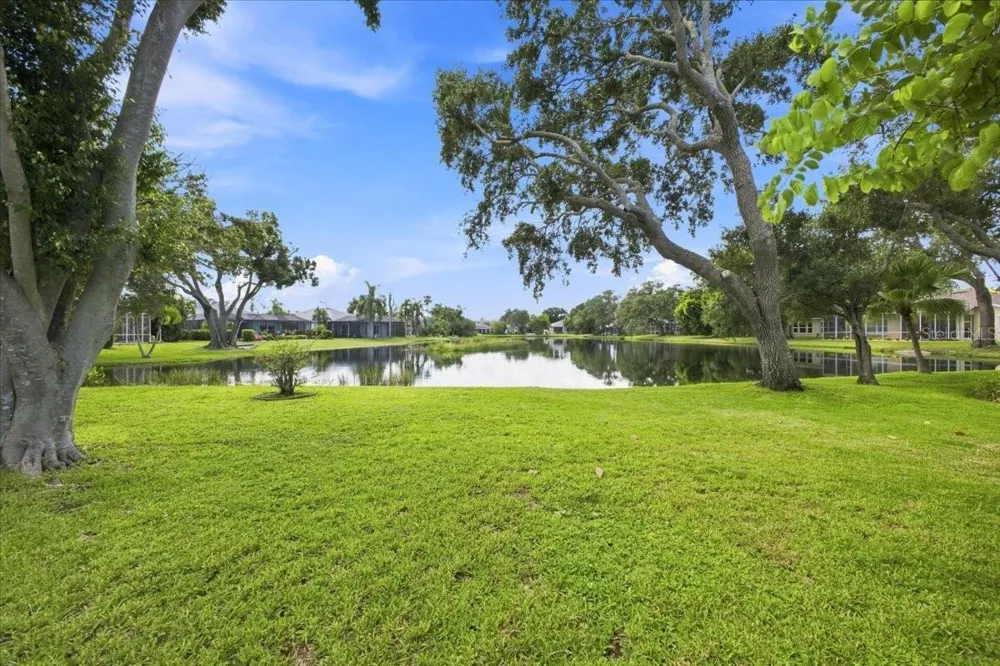 4002 2ND DR NE Bradenton, FL 34208