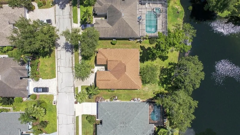4002 2ND DR NE Bradenton, FL 34208