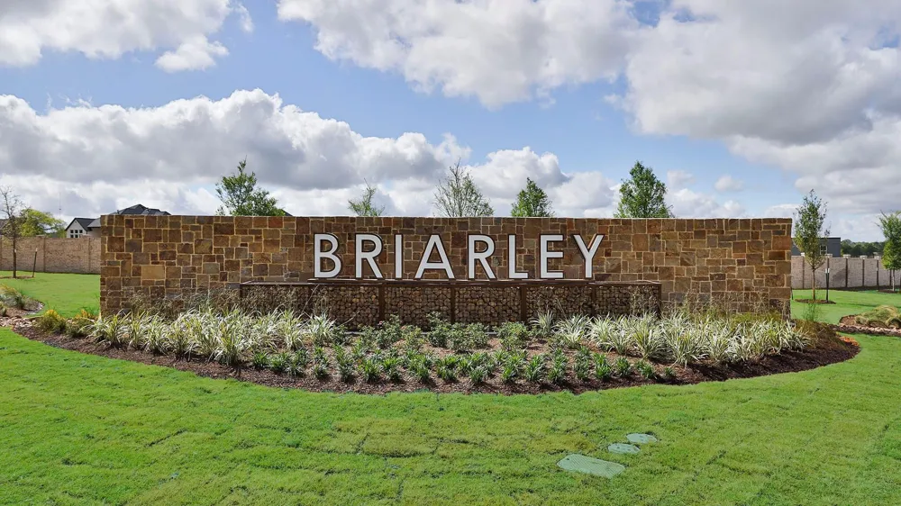 1207 Basset Hound Drive Montgomery, TX 77316