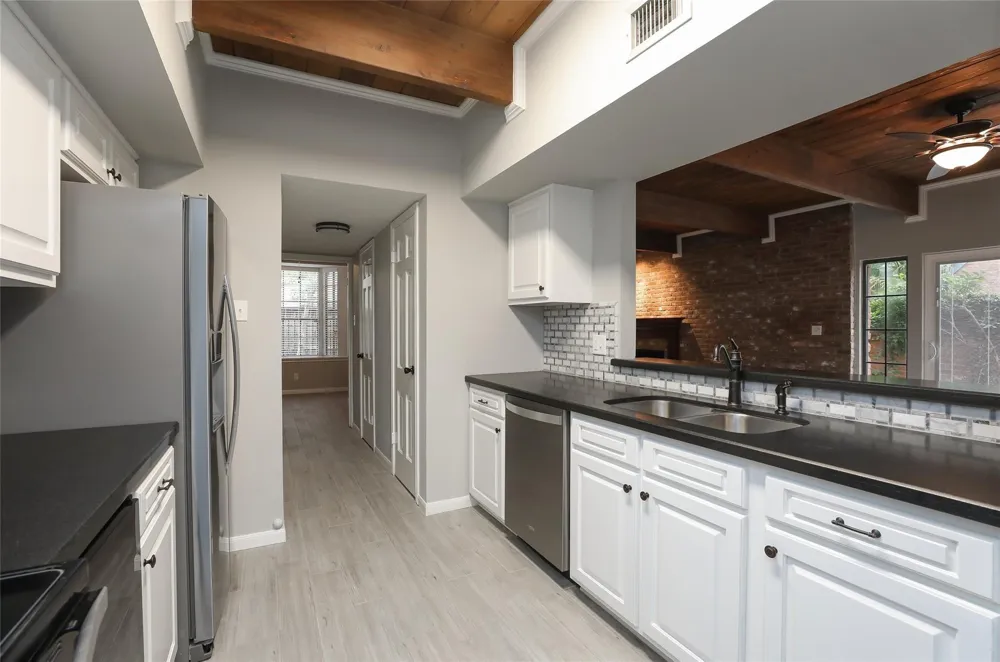 5370 Brownway Street #D33 Houston, TX 77056