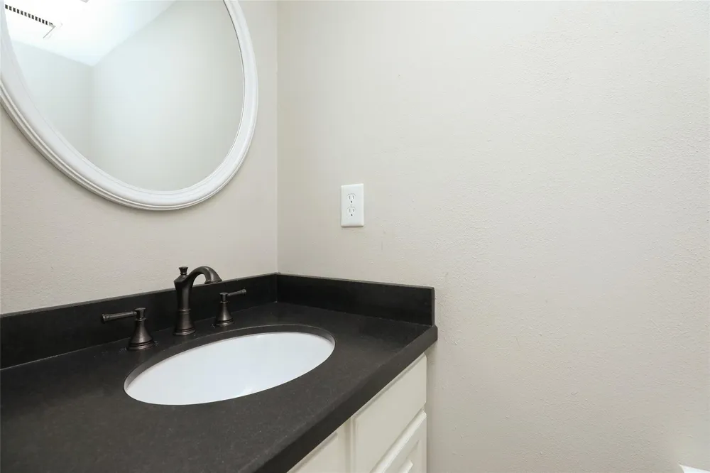 5370 Brownway Street #D33 Houston, TX 77056