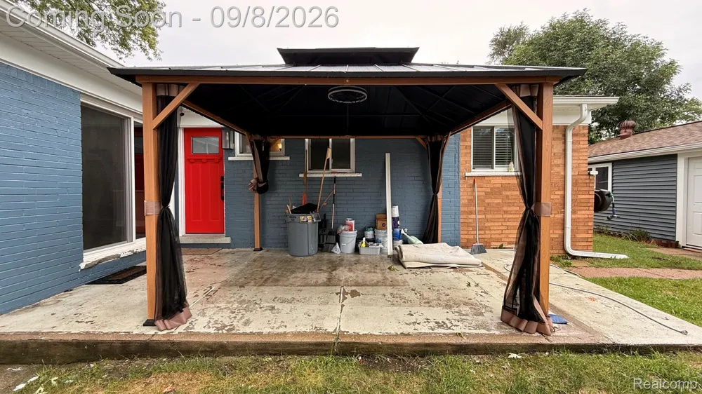 1295 Jenifer Avenue Madison Heights City, MI 48071