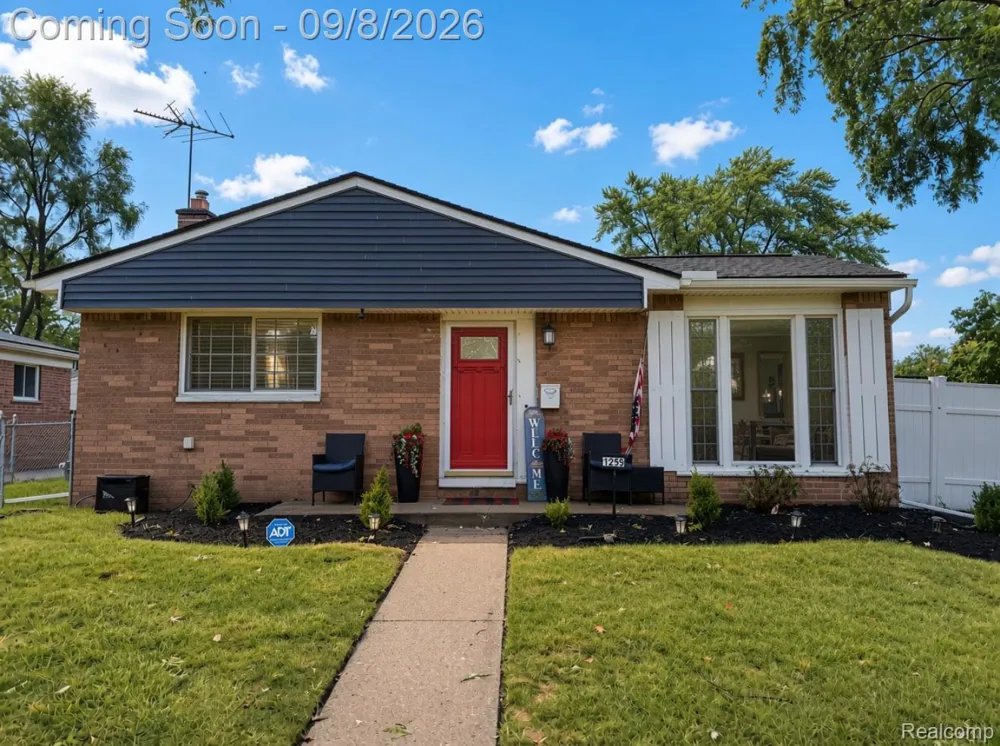 1295 Jenifer Avenue Madison Heights City, MI 48071