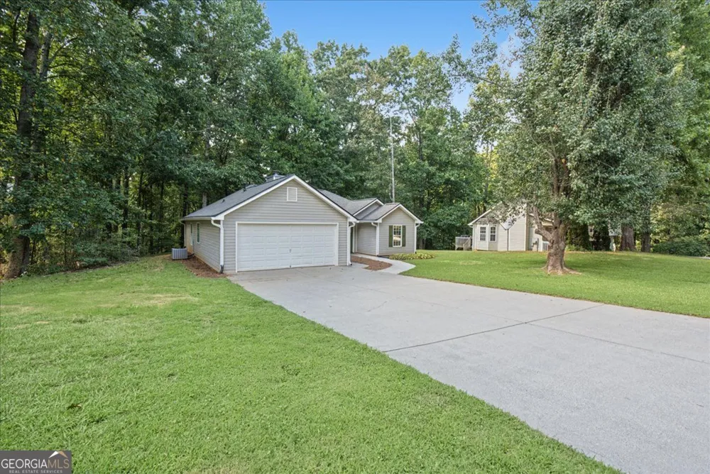 176 Chipper LN Rockmart, GA 30153