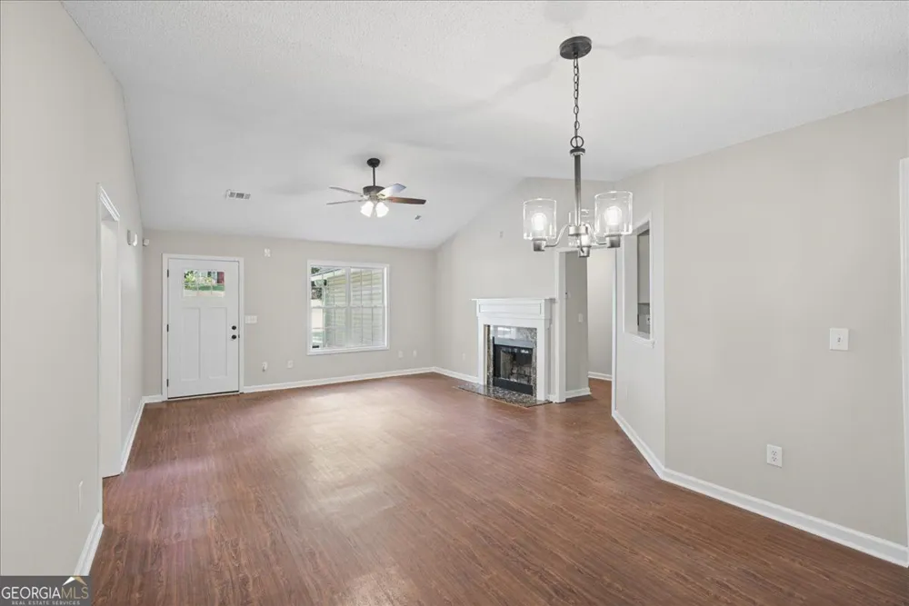 176 Chipper LN Rockmart, GA 30153